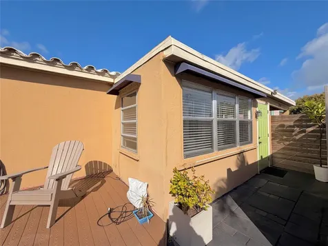 1421 NW 2nd Avenue Fort Lauderdale FL 33311