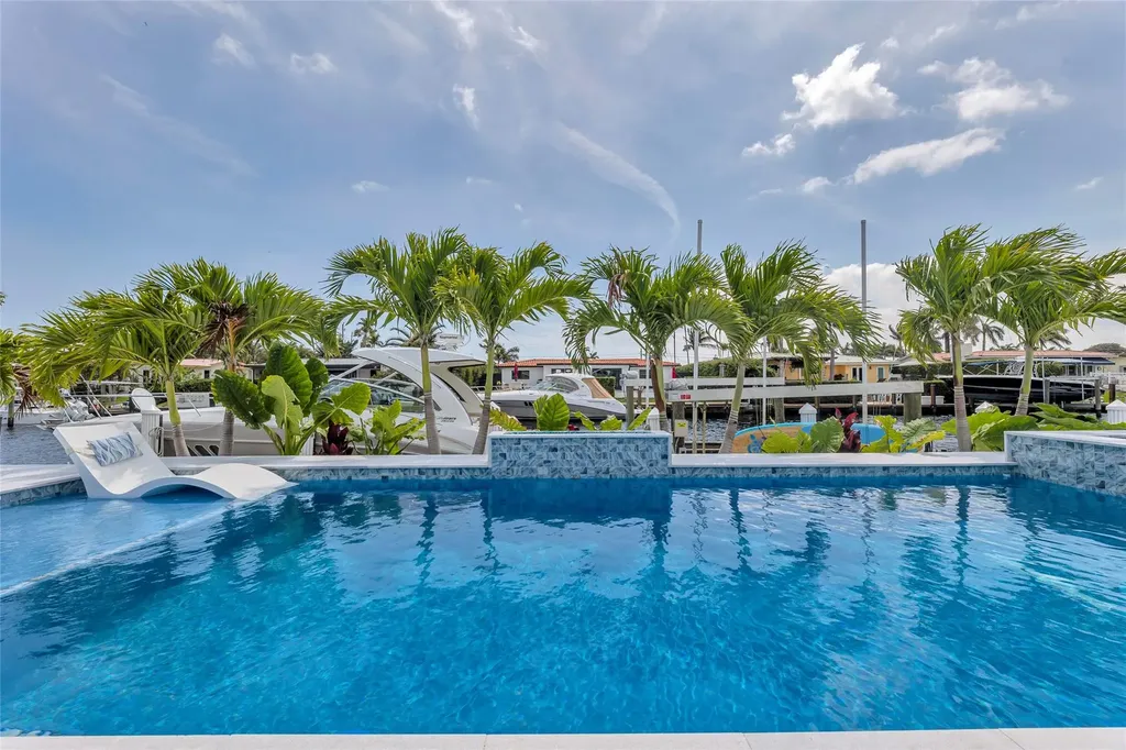 2720 NE 7th Street Pompano Beach FL 33062