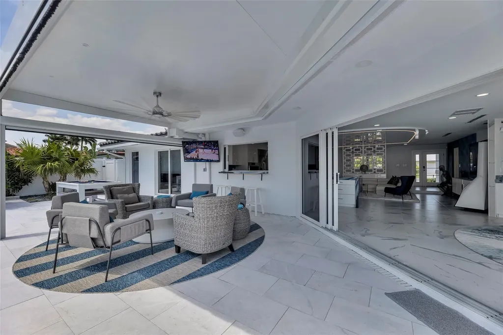 2720 NE 7th Street Pompano Beach FL 33062