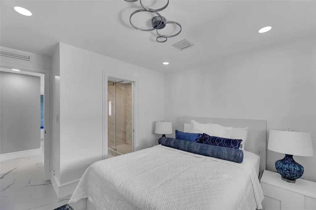 2720 NE 7th Street Pompano Beach FL 33062