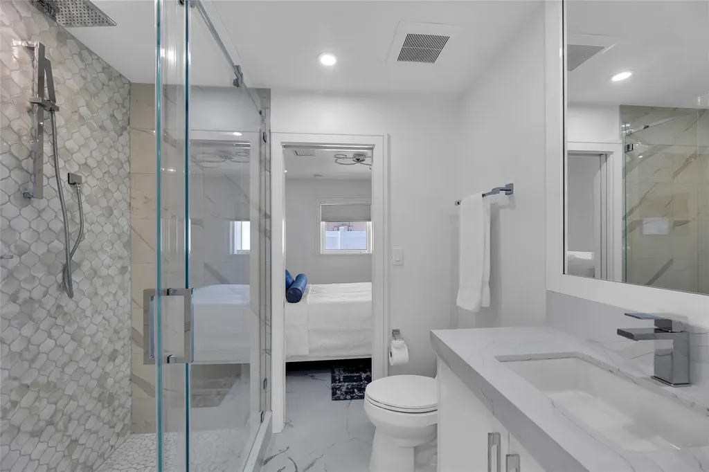 2720 NE 7th Street Pompano Beach FL 33062
