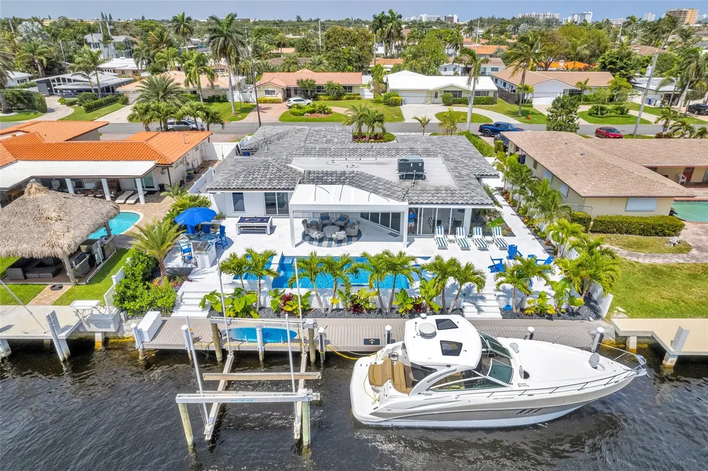 2720 NE 7th Street Pompano Beach FL 33062