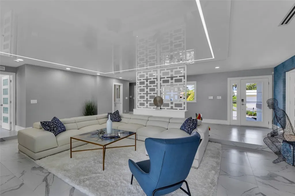 2720 NE 7th Street Pompano Beach FL 33062