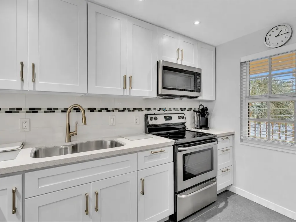 4030 W Palm Aire Drive Pompano Beach FL 33069