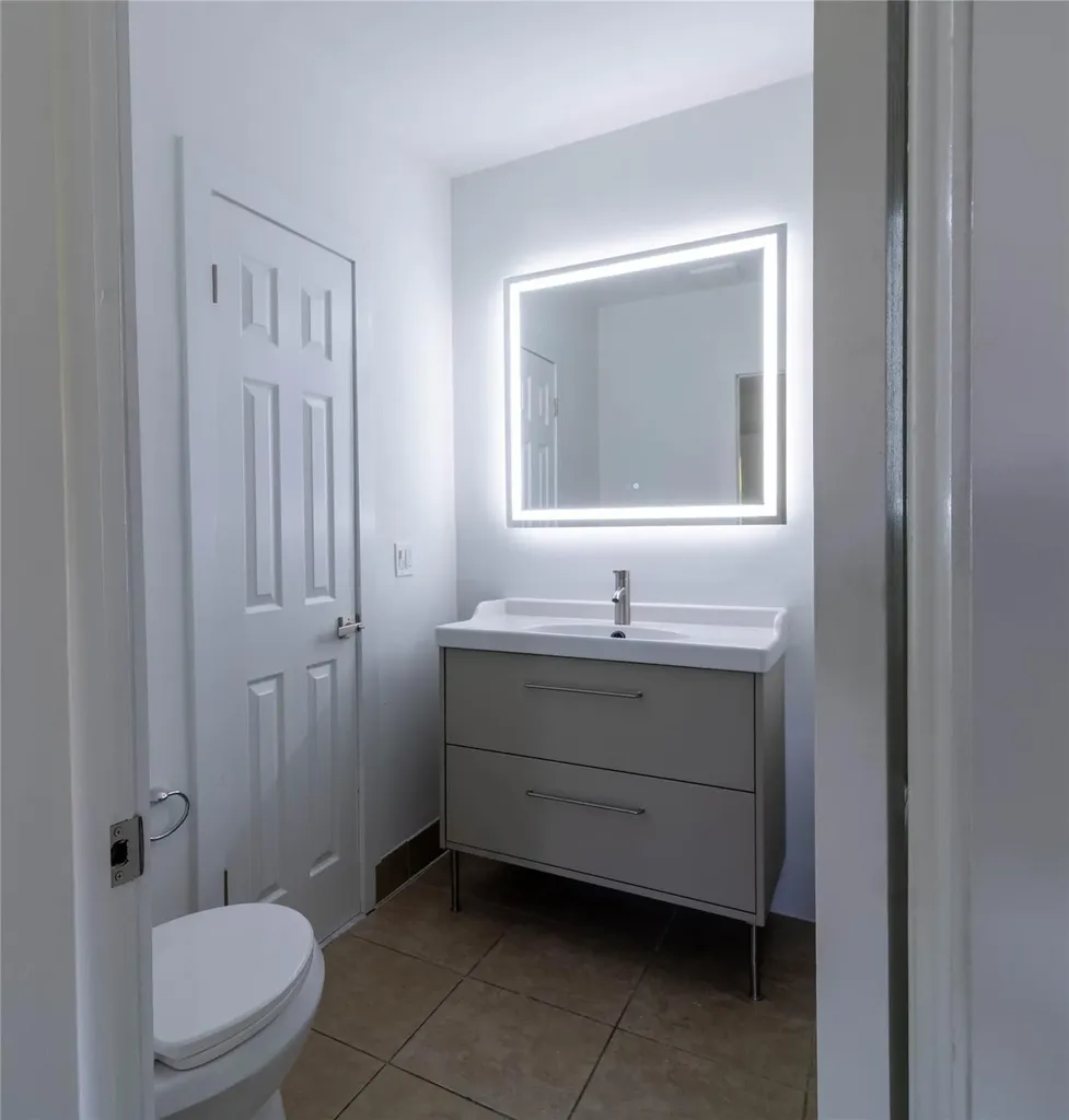 2424 SE 17th Street Fort Lauderdale FL 33316