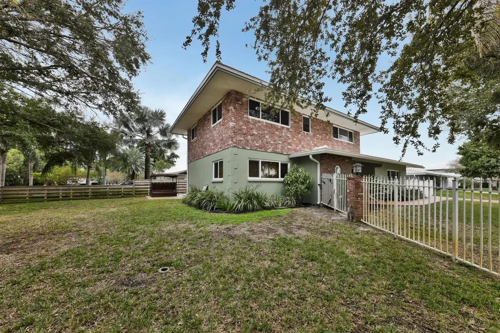 2780 SE 5th Court Pompano Beach FL 33062