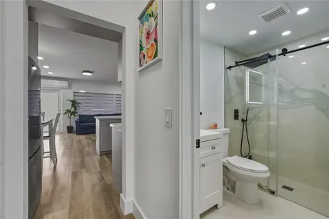 900 SW 10 Terrace Hallandale Beach FL 33009