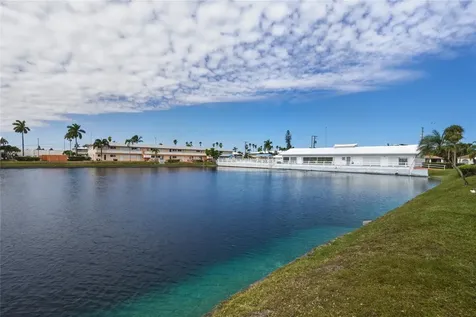 900 SW 10 Terrace Hallandale Beach FL 33009