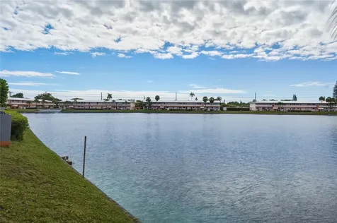 900 SW 10 Terrace Hallandale Beach FL 33009