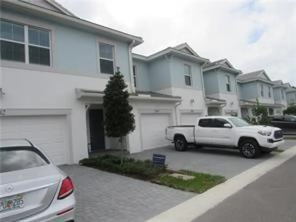 1851 Sandpiper Pointe Place Deerfield Beach FL 33442