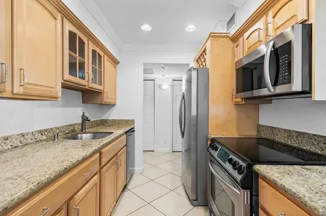 1515 E Broward Boulevard Fort Lauderdale FL 33301