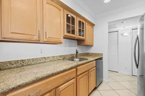 1515 E Broward Boulevard Fort Lauderdale FL 33301