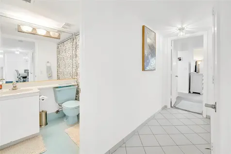 4975 E Sabal Palm Boulevard Tamarac FL 33319