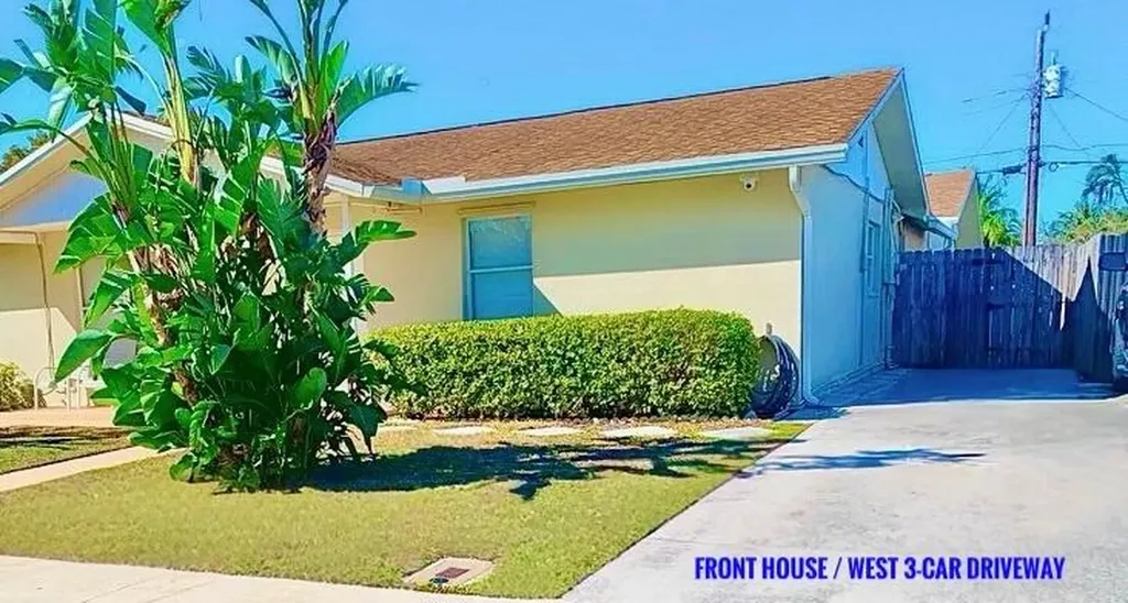 1213 W Broward Street Lantana FL 33462