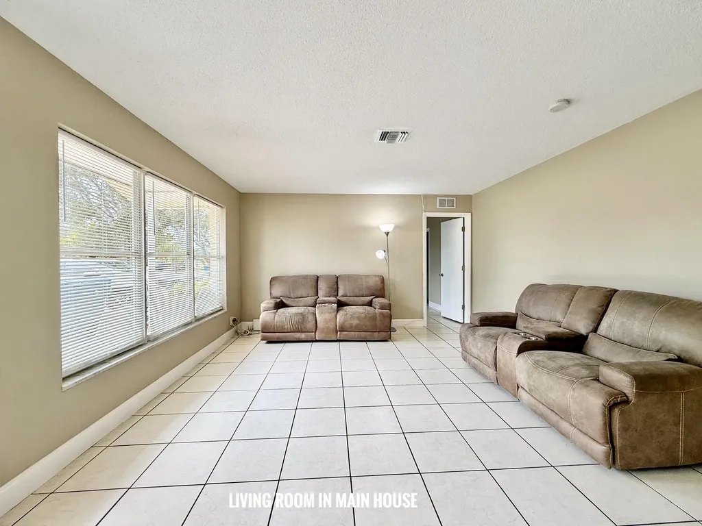 1213 W Broward Street Lantana FL 33462