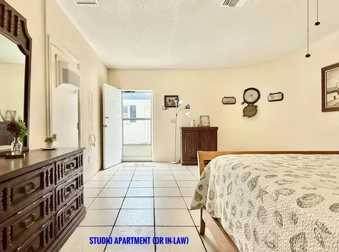 1213 W Broward Street Lantana FL 33462