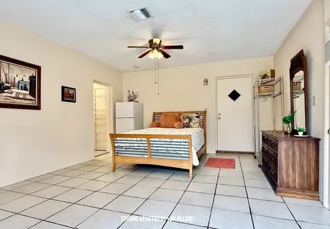 1213 W Broward Street Lantana FL 33462