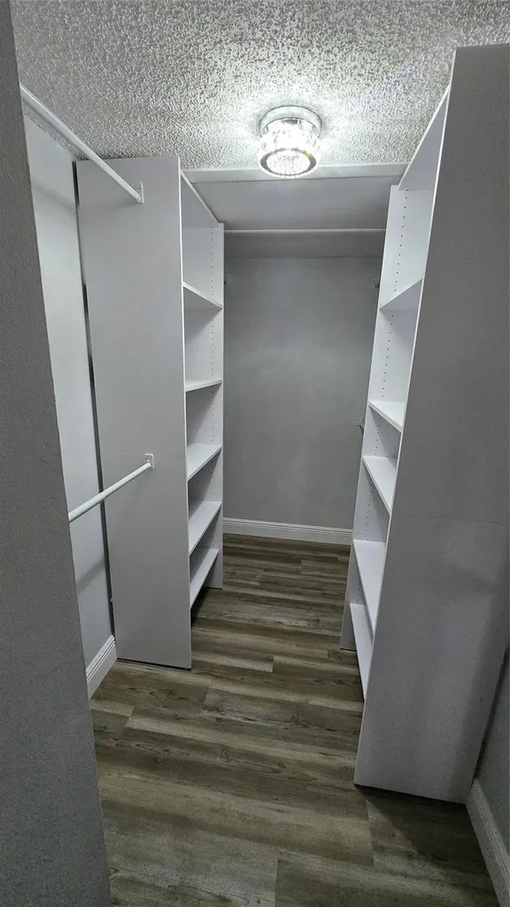 8900 SW 20th Place Davie FL 33324