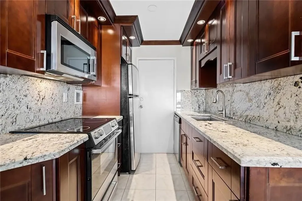 900 NE 18th Avenue Fort Lauderdale FL 33304