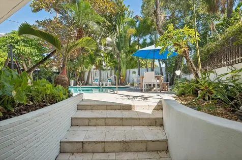 2609 NE 8th Street Fort Lauderdale FL 33304