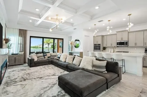 8605 E Baypoint Circle Parkland FL 33076