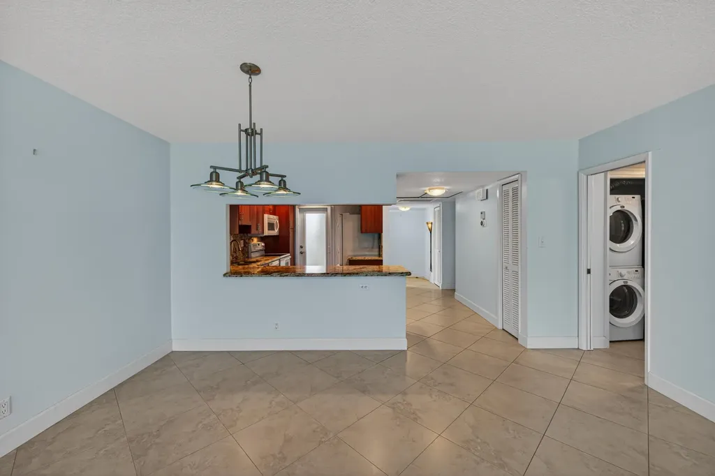 3150 NE 48th Court Lighthouse Point FL 33064