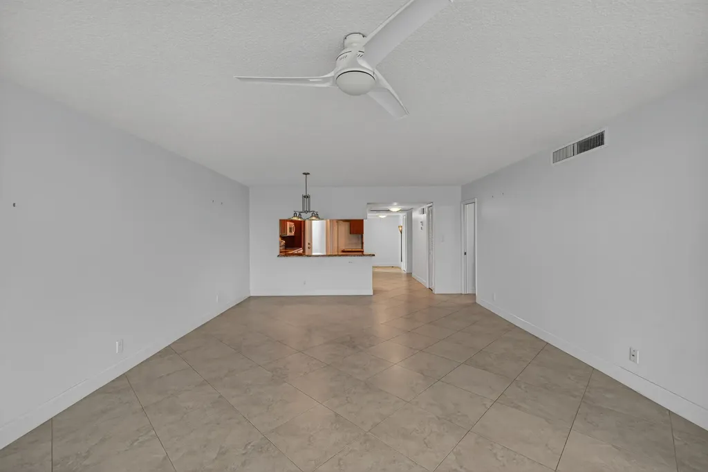 3150 NE 48th Court Lighthouse Point FL 33064