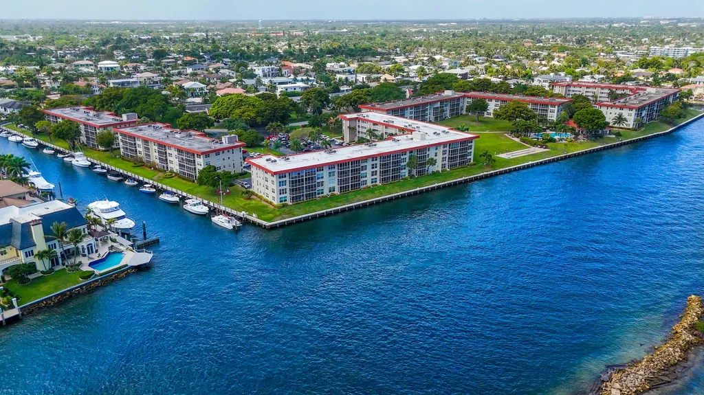 3150 NE 48th Court Lighthouse Point FL 33064