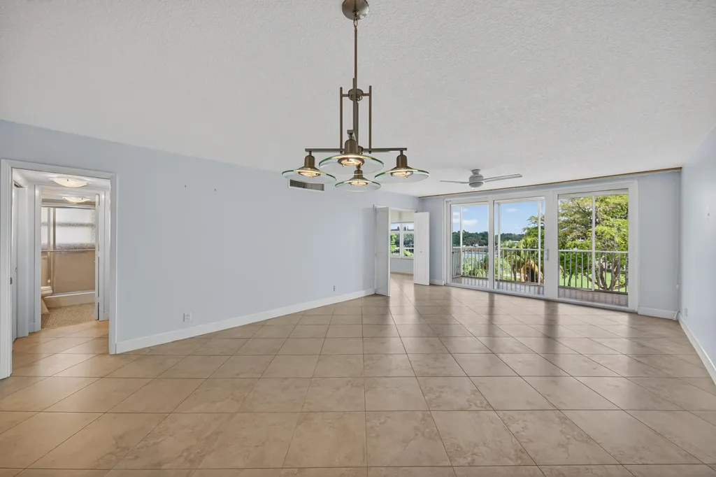 3150 NE 48th Court Lighthouse Point FL 33064