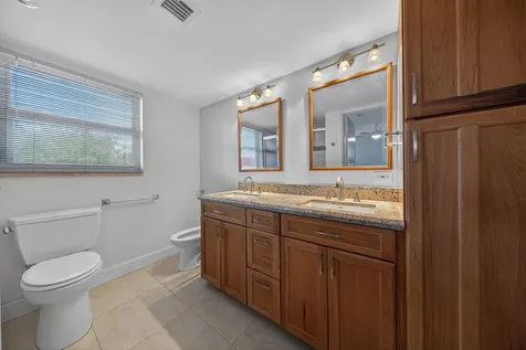 3150 NE 48th Court Lighthouse Point FL 33064
