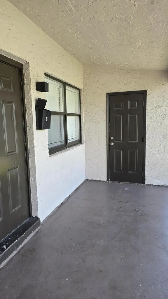 20 NW 7th Avenue Pompano Beach FL 33060