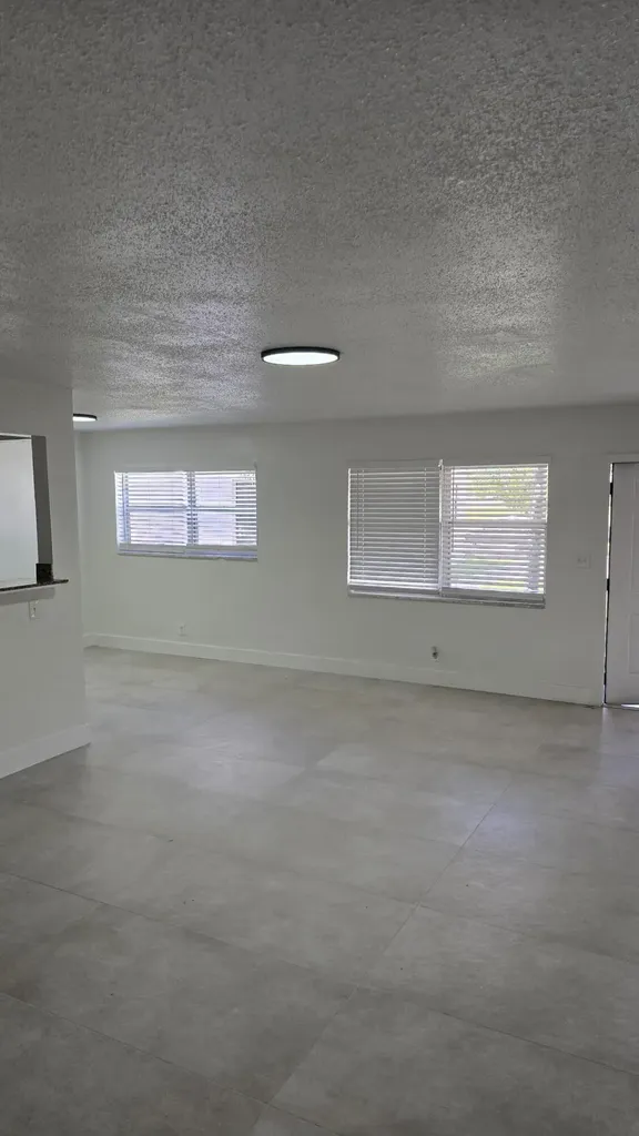 20 NW 7th Avenue Pompano Beach FL 33060