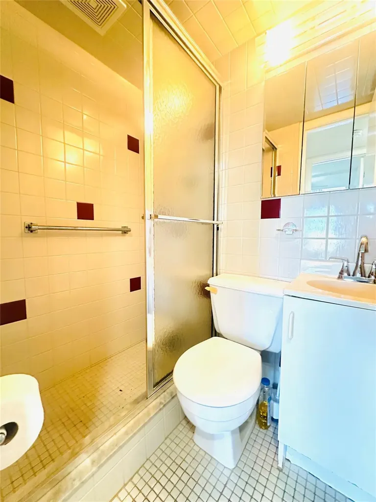 2045 Newport N Deerfield Beach FL 33442