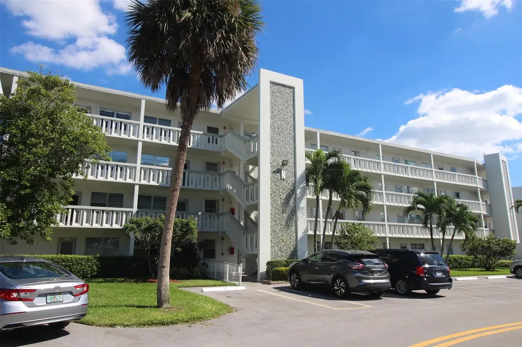 2045 Newport N Deerfield Beach FL 33442