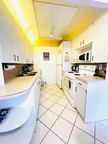 2045 Newport N Deerfield Beach FL 33442