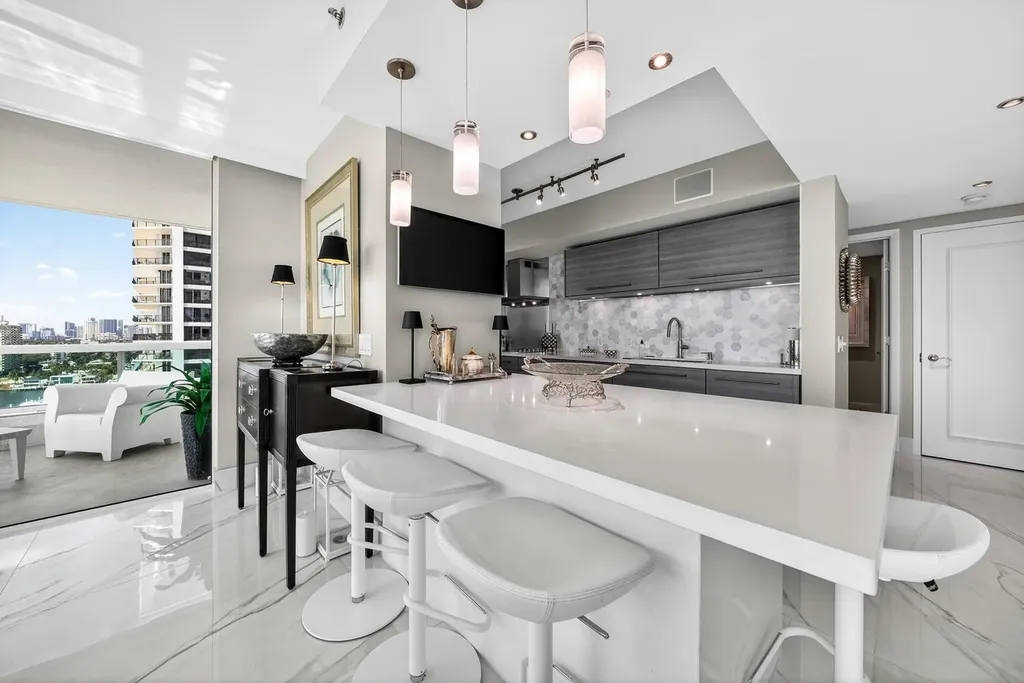 101 S Fort Lauderdale Beach Boulevard Fort Lauderdale FL 33316