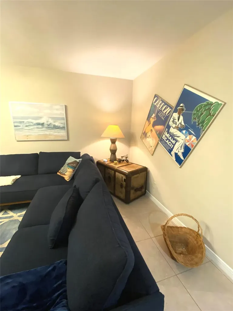 1643 NE 55th Street Fort Lauderdale FL 33334