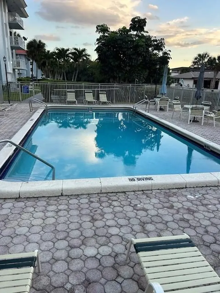 405 S Pine Island Road Plantation FL 33324