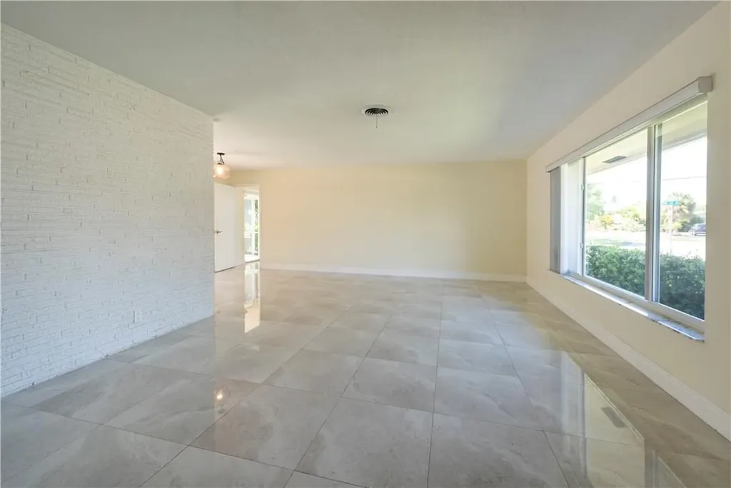 5200 NE 15th Avenue Fort Lauderdale FL 33334