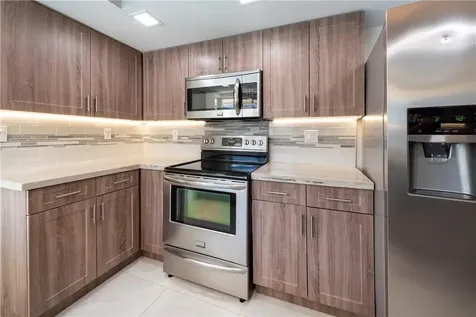 5200 NE 15th Avenue Fort Lauderdale FL 33334
