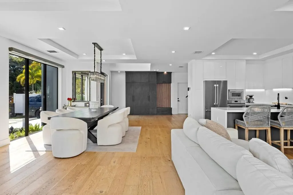 705 SW 8th Terrace Fort Lauderdale FL 33315