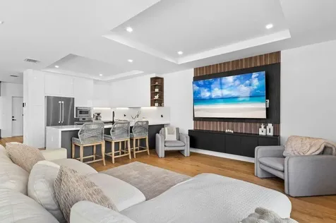 705 SW 8th Terrace Fort Lauderdale FL 33315