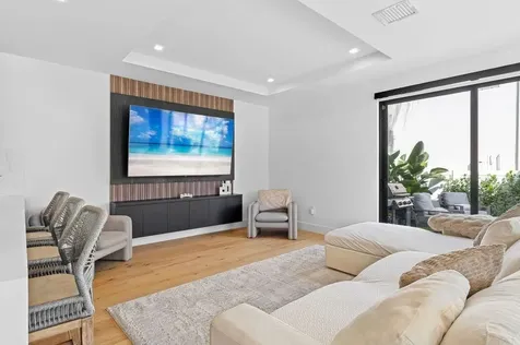 705 SW 8th Terrace Fort Lauderdale FL 33315
