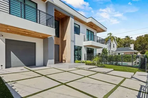 705 SW 8th Terrace Fort Lauderdale FL 33315