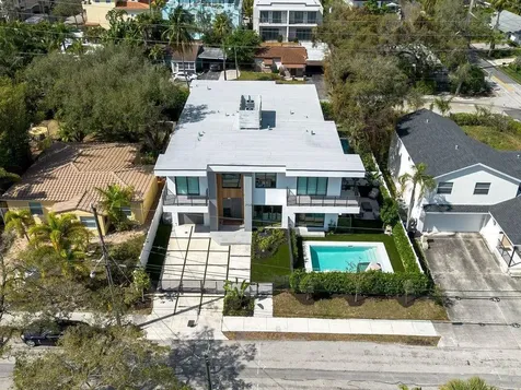705 SW 8th Terrace Fort Lauderdale FL 33315