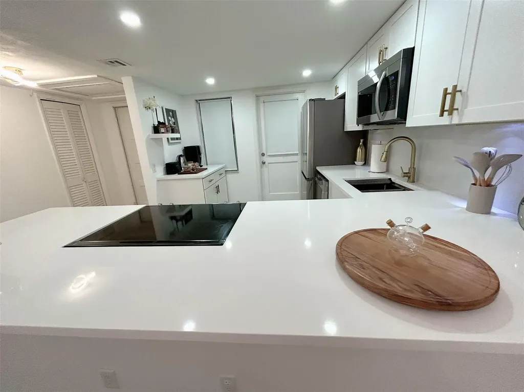 3000 N Palm Aire Drive Pompano Beach FL 33069
