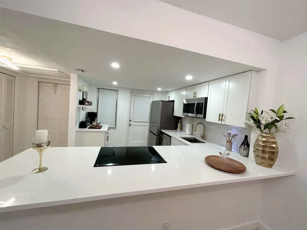 3000 N Palm Aire Drive Pompano Beach FL 33069