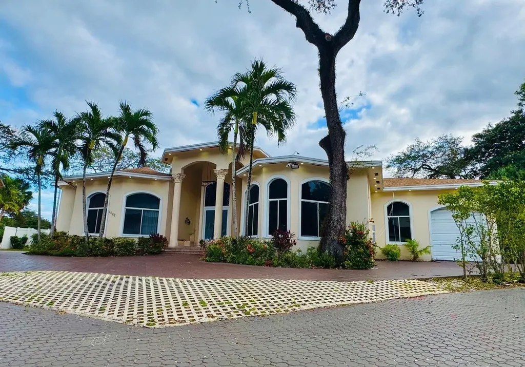 5981 SW 37th Terrace Fort Lauderdale FL 33312