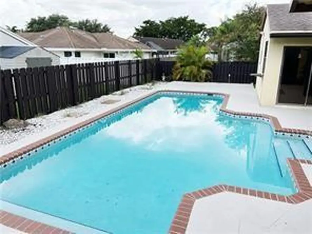 11282 NW 44th Street Coral Springs FL 33065