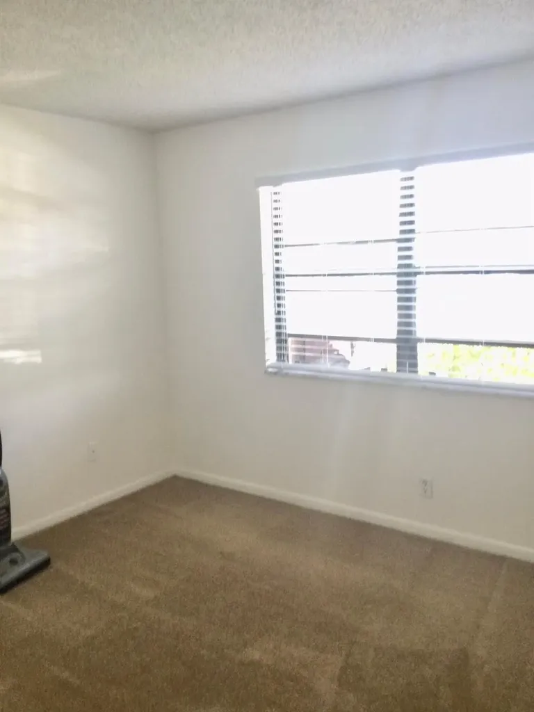 9233 SW 8th Street Boca Raton FL 33428